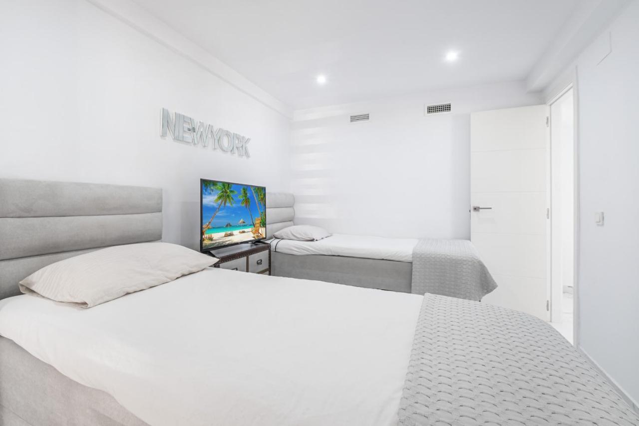 Copacabana Deluxe 1-A Levante Beach Бенидорм Экстерьер фото